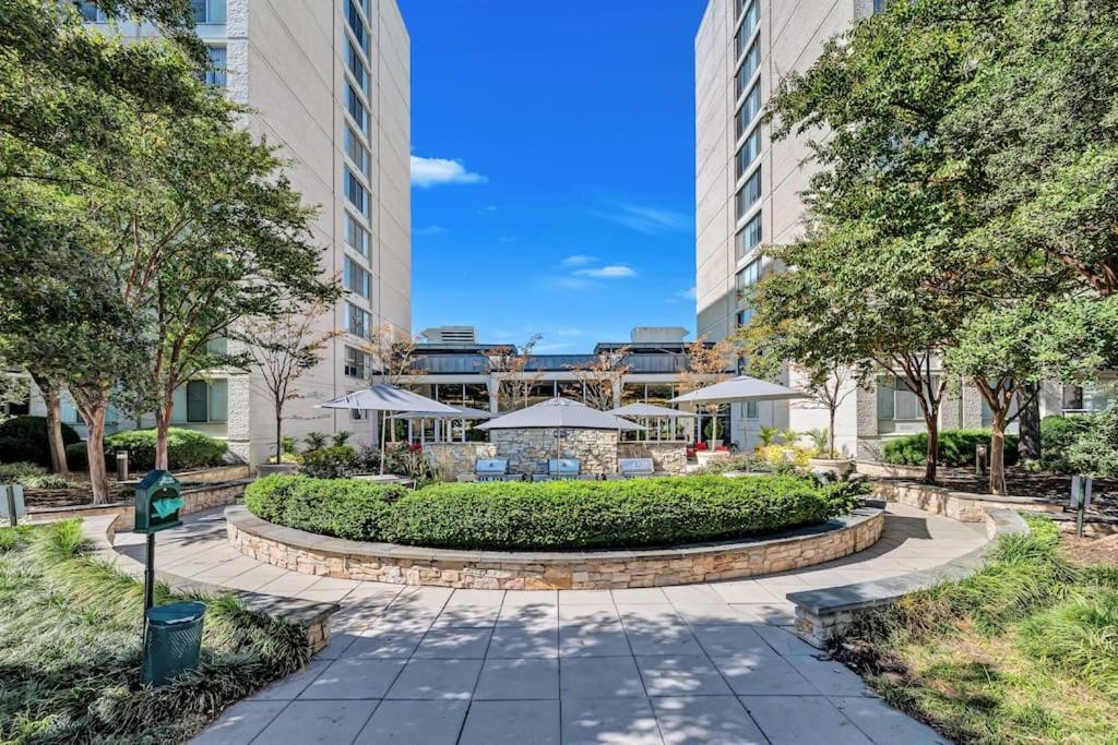 Style And Convenience Apartment At Crystal City Arlington Dış mekan fotoğraf