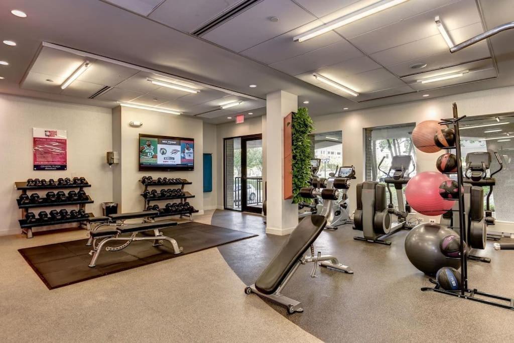 Style And Convenience Apartment At Crystal City Arlington Dış mekan fotoğraf