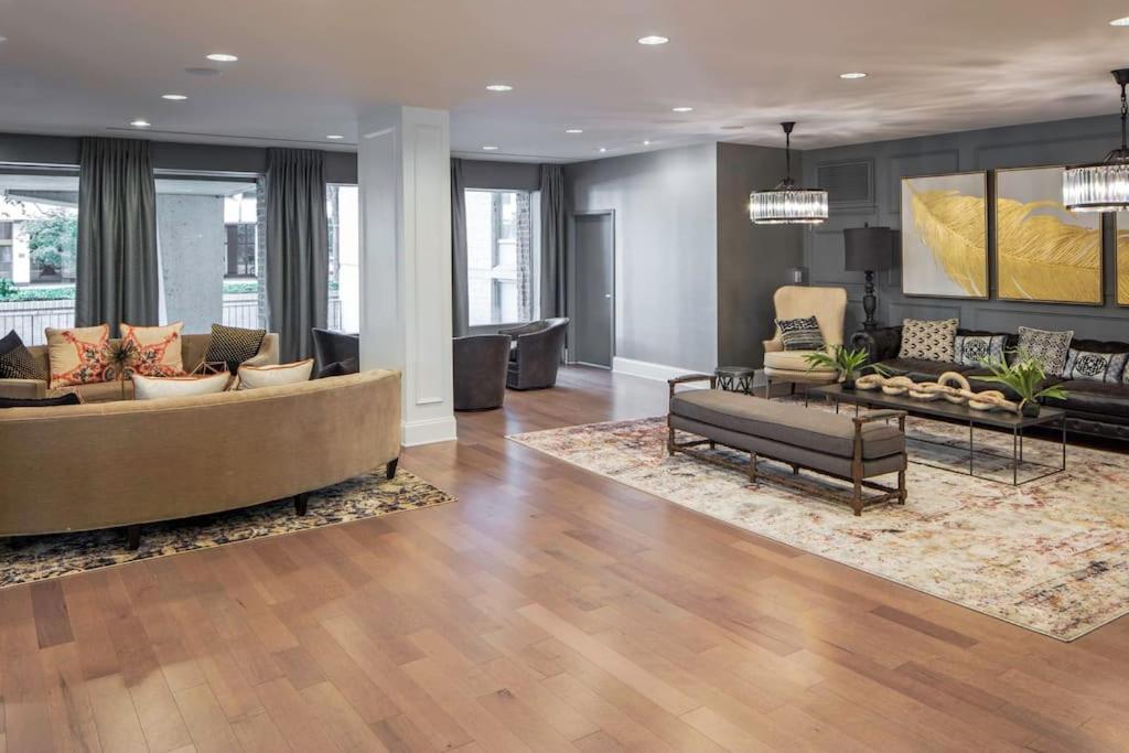 Style And Convenience Apartment At Crystal City Arlington Dış mekan fotoğraf