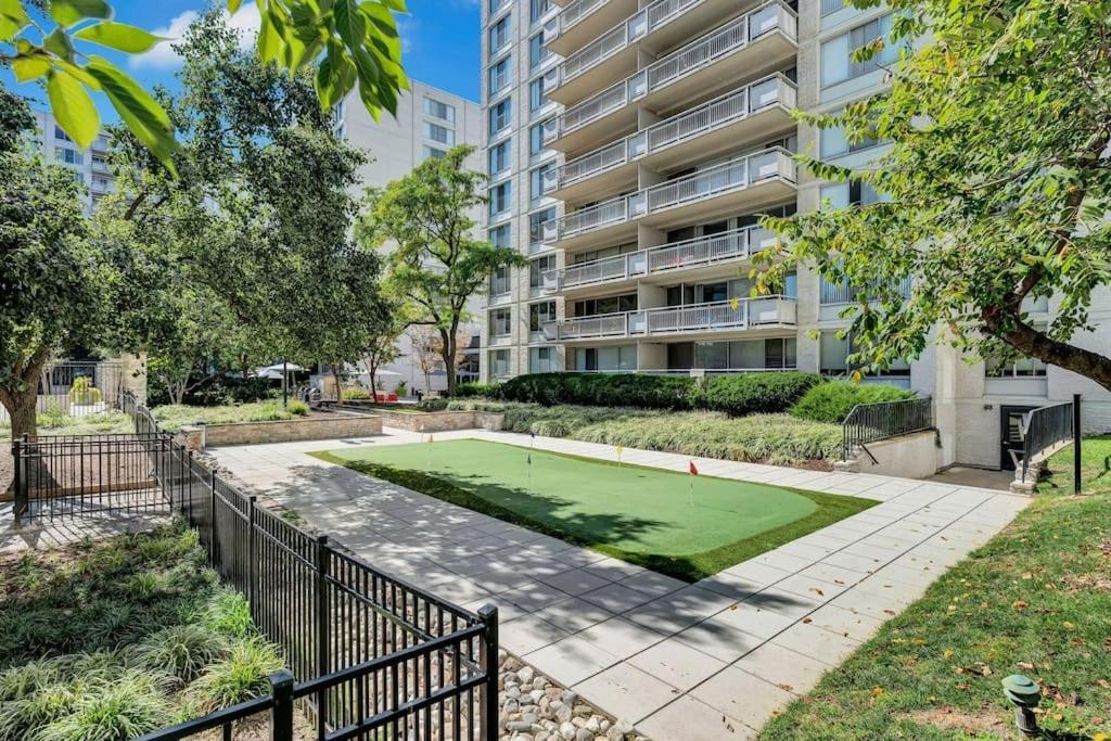 Style And Convenience Apartment At Crystal City Arlington Dış mekan fotoğraf